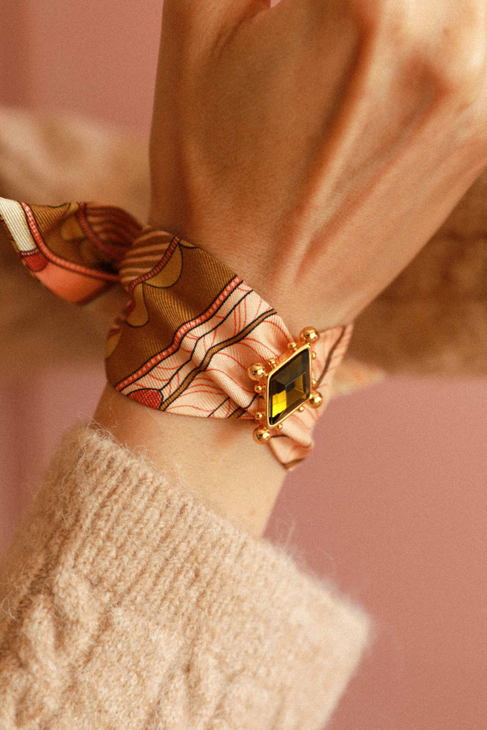 Ring with Pink scarf